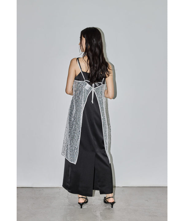 {"color":"\u30d6\u30e9\u30c3\u30af","info":"model\uff1aH165cm size\uff1aM"}