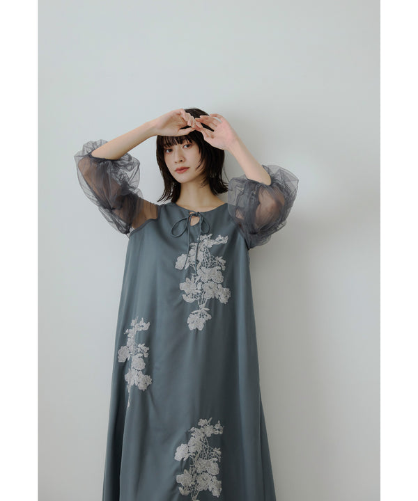 {"color":"\u30b0\u30ec\u30fc","info":"model\uff1aH166cm size\uff1aM"}