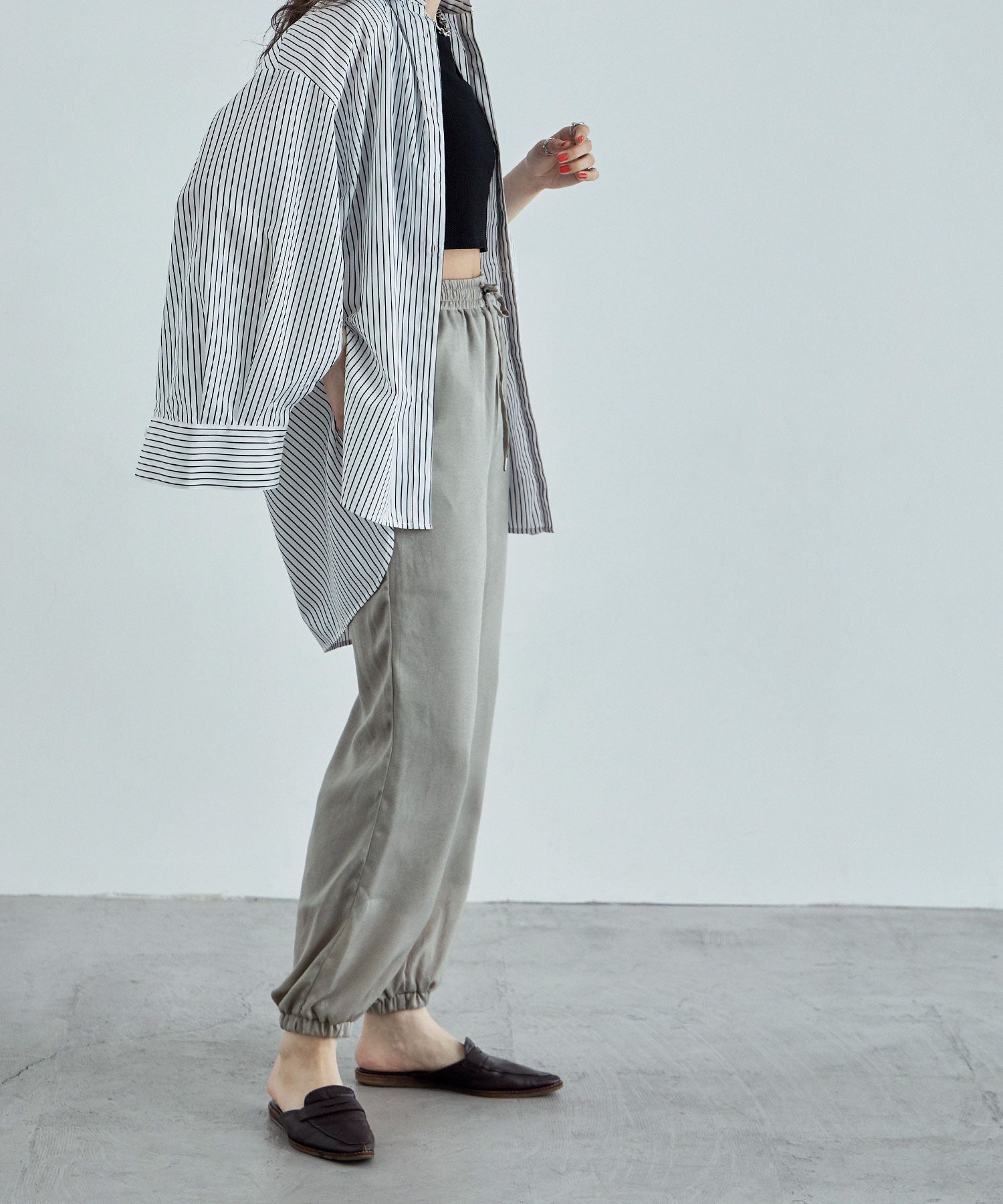 ENFOLD エンフォルド サテンJOGGER PANTS ジョガーパンツ 8056000209952_3.jpg?v=