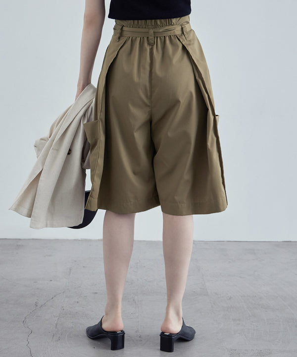 {"color":"\u30d9\u30fc\u30b8\u30e5","info":"model\uff1aH170cm size\uff1aM"}