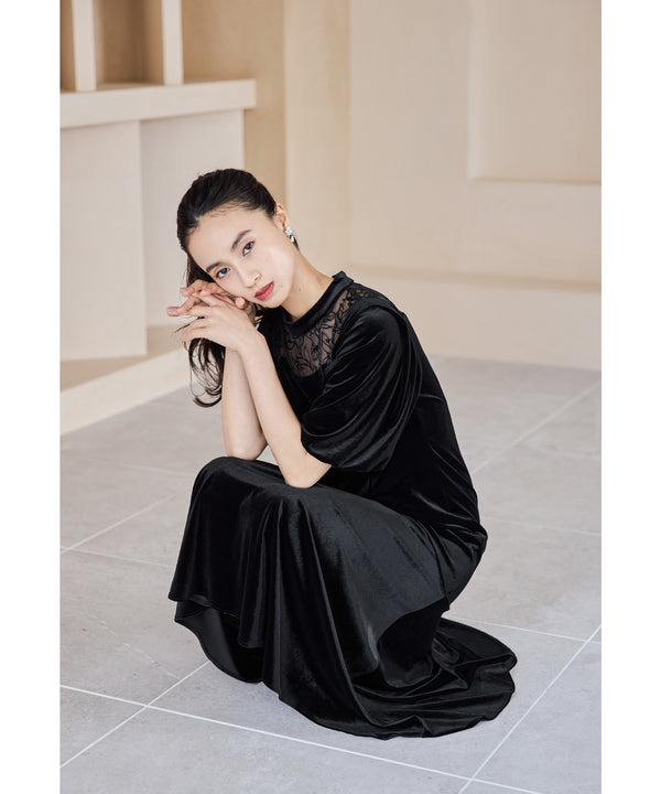 {"color":"\u30d6\u30e9\u30c3\u30af","info":"model\uff1aH165cm size\uff1aM"}