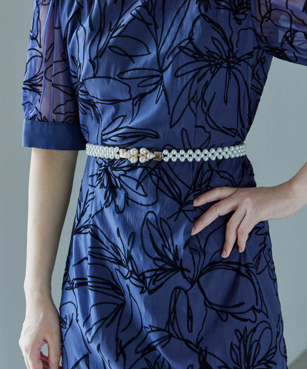 {"color":"\u30b4\u30fc\u30eb\u30c9","info":""}