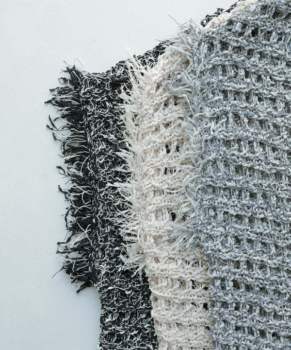 {"color":"","info":""}