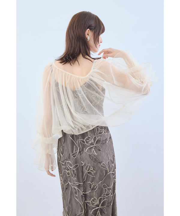{"color":"\u30a8\u30af\u30ea\u30e5","info":"model\uff1aH166cm size\uff1aM"}
