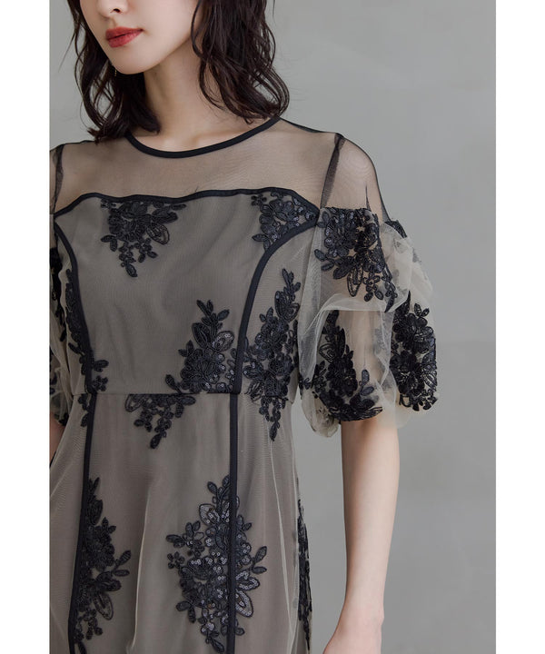 {"color":"\u30d9\u30fc\u30b8\u30e5","info":"model\uff1aH166cm size\uff1aM"}