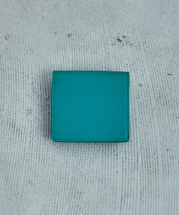 {"color":"\u30d6\u30eb\u30fc\u30b0\u30ea\u30fc\u30f3","info":""}