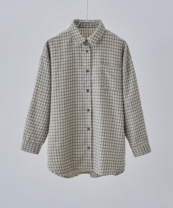 {"color":"\u30d9\u30fc\u30b8\u30e5","info":""}