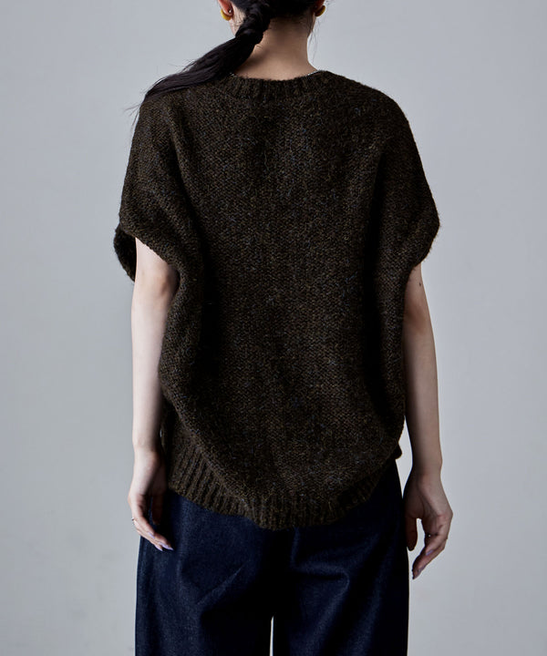 {"color":"\u30d6\u30e9\u30a6\u30f3","info":"model\uff1aH163cm size\uff1aM"}