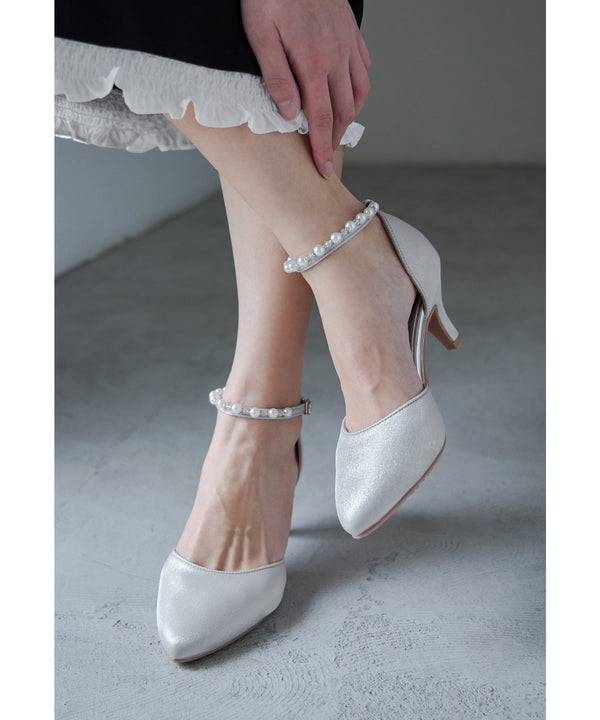 {"color":"\u30b7\u30eb\u30d0\u30fc","info":""}