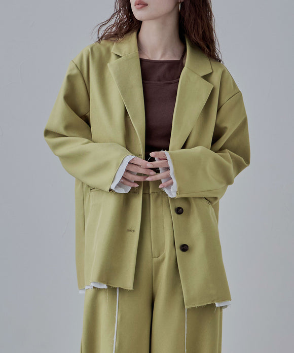 {"color":"\u30a4\u30a8\u30ed\u30fc","info":"model\uff1aH166cm size\uff1aF"}