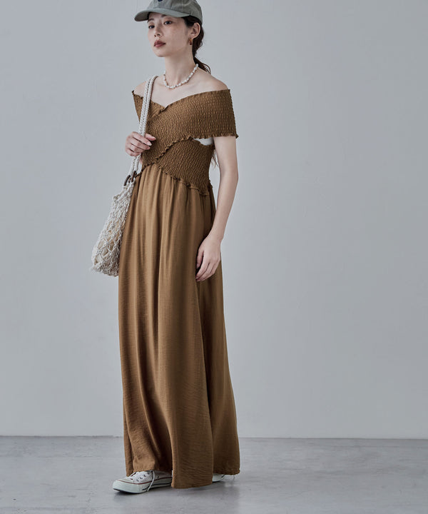 {"color":"\u30d6\u30e9\u30a6\u30f3","info":"model\uff1aH166cm size\uff1aF"}