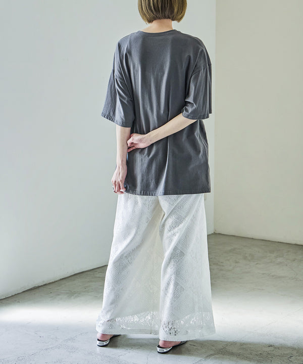 {"color":"\u30db\u30ef\u30a4\u30c8","info":"model\uff1aH158cm size\uff1aM"}