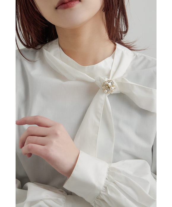 {"color":"\u30b4\u30fc\u30eb\u30c9","info":""}