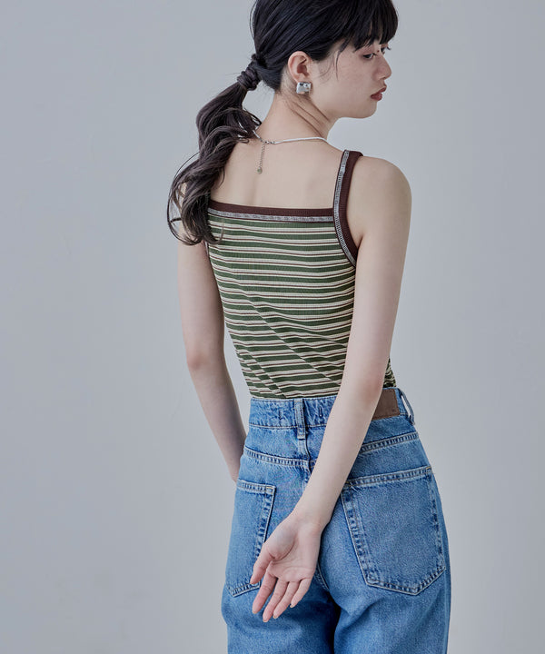 {"color":"\u30ab\u30fc\u30ad","info":"model\uff1aH163cm size\uff1aF"}