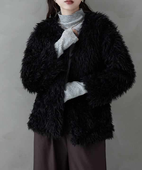 {"color":"\u30d6\u30e9\u30c3\u30af","info":"model\uff1aH170cm size\uff1aM"}