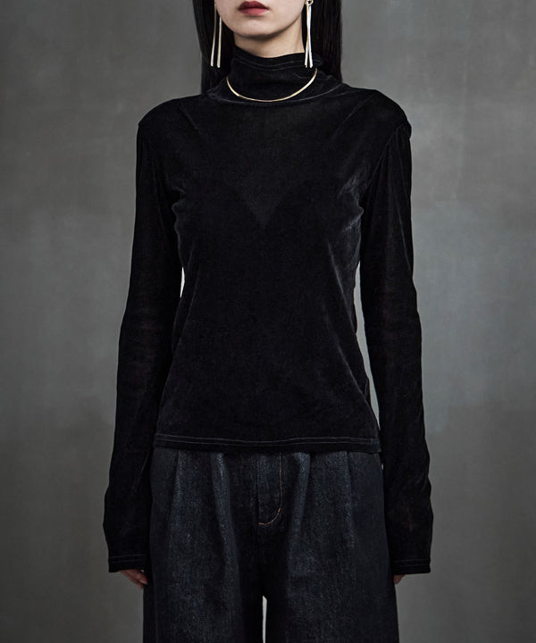 {"color":"\u30d6\u30e9\u30c3\u30af","info":"model\uff1aH163cm size\uff1aM"}