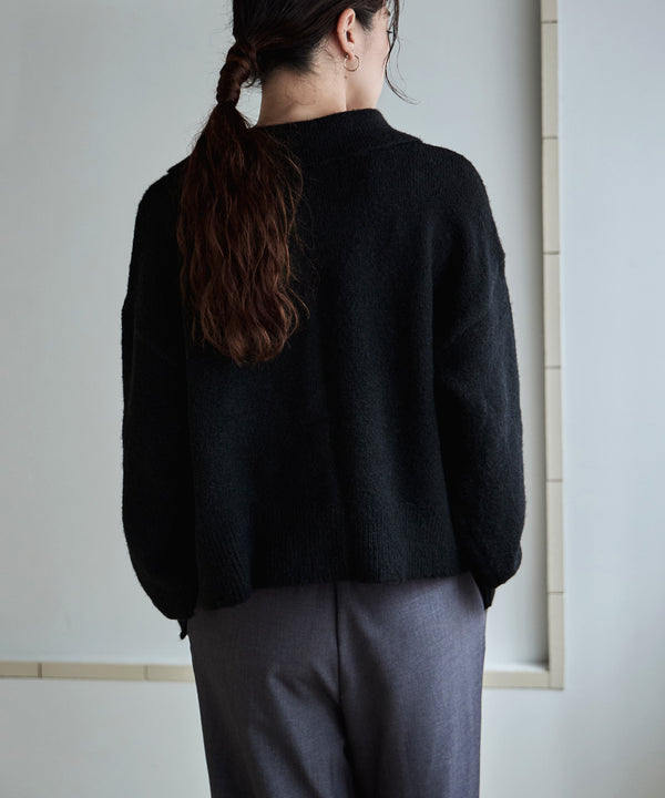 {"color":"\u30d6\u30e9\u30c3\u30af","info":"model\uff1aH166cm size\uff1aM"}