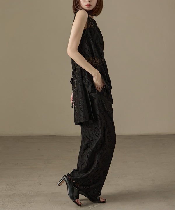{"color":"\u30d6\u30e9\u30c3\u30af","info":"model\uff1aH158cm size\uff1aM"}