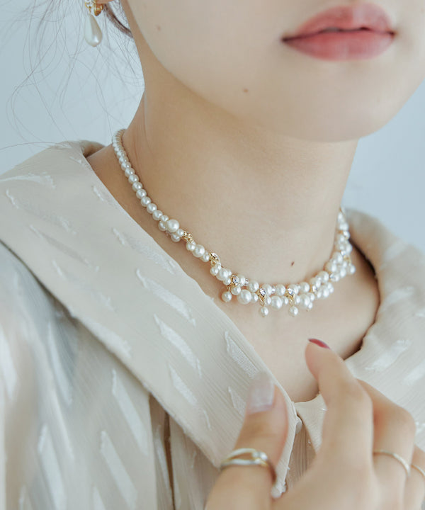 {"color":"\u30aa\u30d5\u30db\u30ef\u30a4\u30c8","info":""}