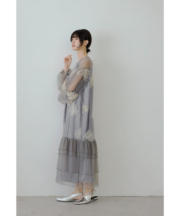 {"color":"\u30b0\u30ec\u30fc","info":"model\uff1aH166cm size\uff1aM"}