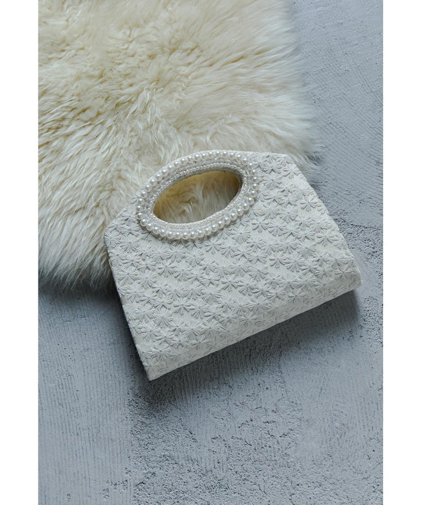 {"color":"","info":""}