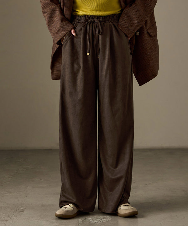 {"color":"\u30d6\u30e9\u30a6\u30f3","info":"model\uff1aH158cm size\uff1aM"}