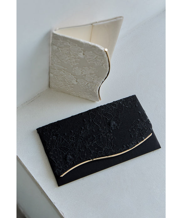 {"color":"\u30d6\u30e9\u30c3\u30af","info":""}