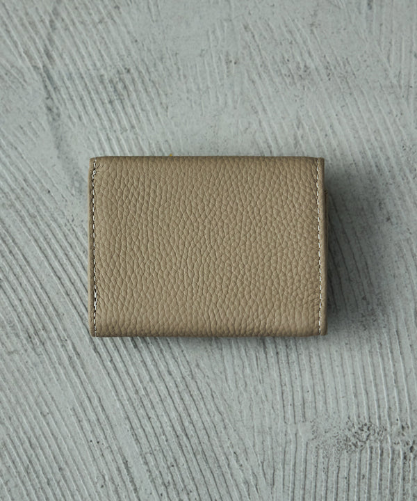 {"color":"\u30c8\u30fc\u30d7","info":"model\uff1aH158cm size\uff1aF"}