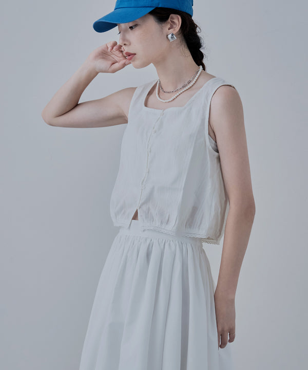 {"color":"\u30db\u30ef\u30a4\u30c8","info":"model\uff1aH166cm size\uff1aM"}