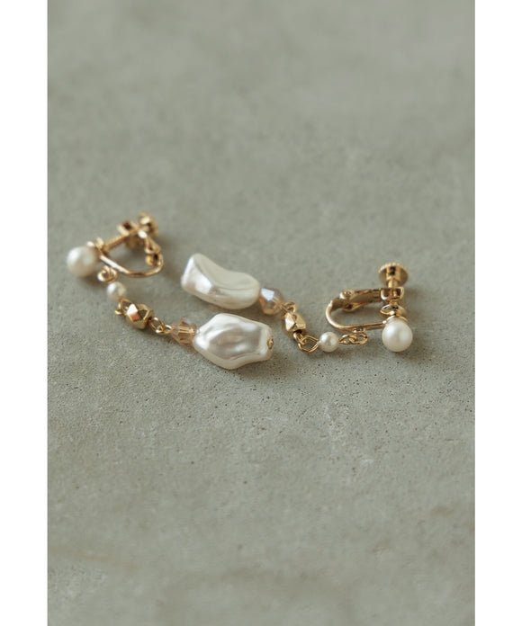 {"color":"\u30b4\u30fc\u30eb\u30c9","info":""}