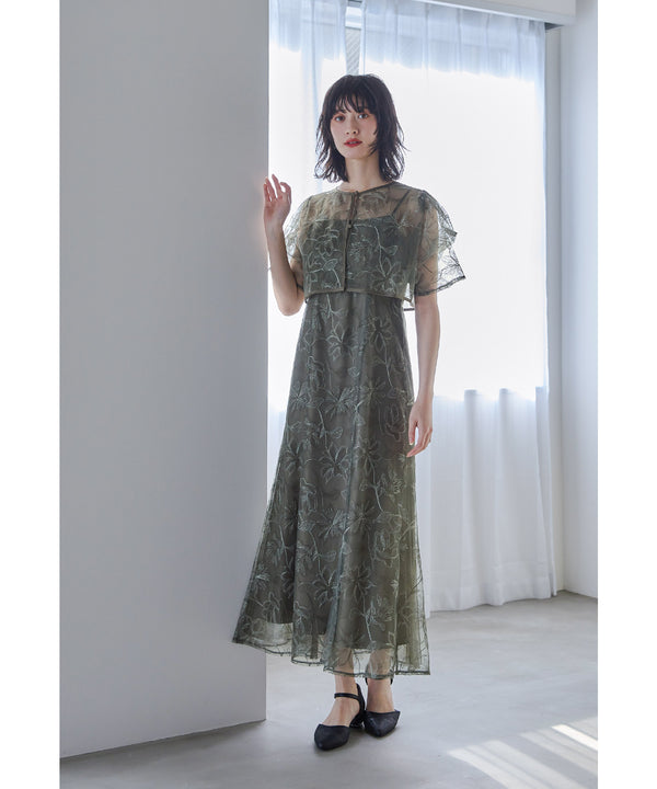 {"color":"\u30ab\u30fc\u30ad","info":"model\uff1aH166cm size\uff1aM"}