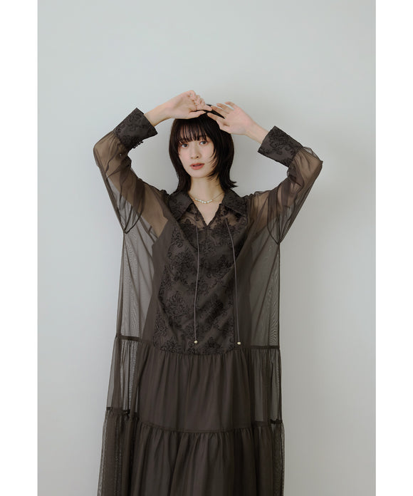 {"color":"\u30c0\u30fc\u30af\u30d6\u30e9\u30a6\u30f3","info":"model\uff1aH166cm size\uff1aM"}