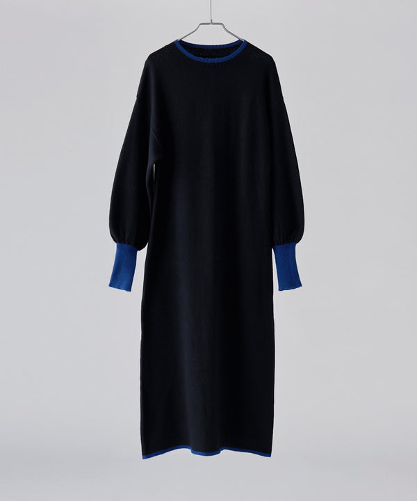 {"color":"\u30d6\u30e9\u30c3\u30af","info":""}