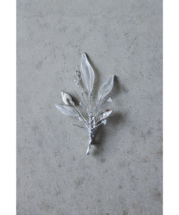 {"color":"\u30b7\u30eb\u30d0\u30fc","info":""}