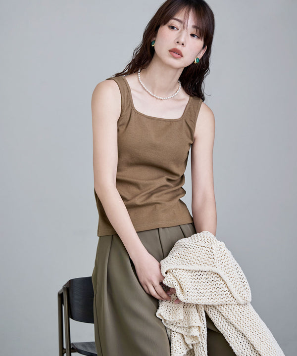 {"color":"\u30e2\u30ab","info":"model\uff1aH166cm size\uff1aM"}