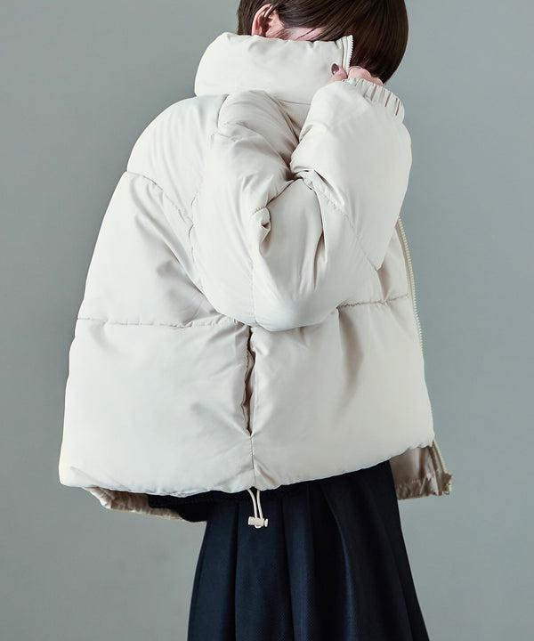 {"color":"\u30aa\u30d5\u30db\u30ef\u30a4\u30c8","info":"model\uff1aH158cm size\uff1aM"}