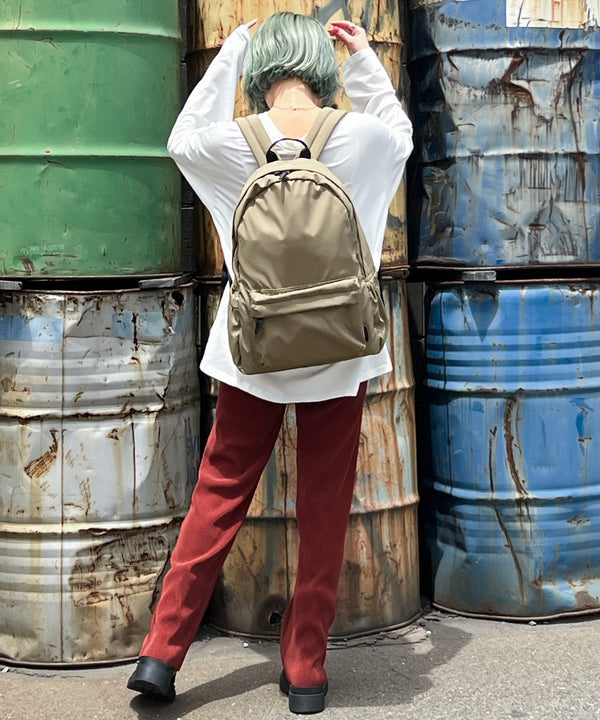 {"color":"\u30e2\u30ab","info":"model\uff1aH155cm size\uff1aF"}