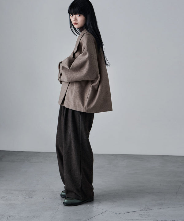 {"color":"\u30d6\u30e9\u30a6\u30f3","info":"model\uff1aH163cm size\uff1aM"}