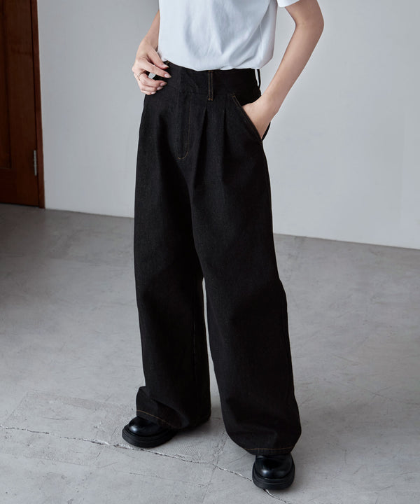 {"color":"\u30d6\u30e9\u30c3\u30af","info":"model\uff1aH166cm size\uff1aS"}