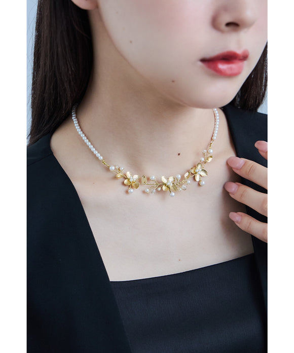 {"color":"\u30b4\u30fc\u30eb\u30c9","info":""}