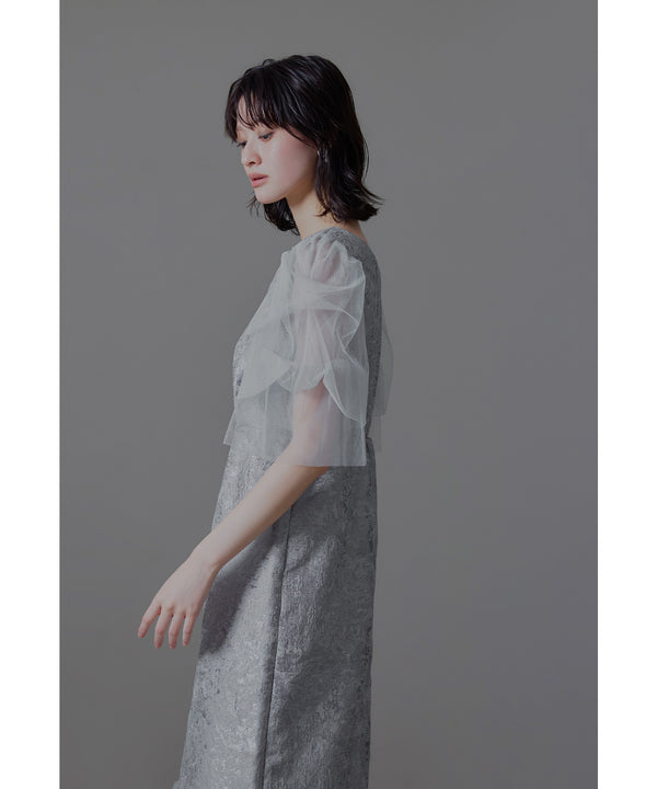 {"color":"\u30b0\u30ec\u30fc","info":"model\uff1aH166cm size\uff1aM"}