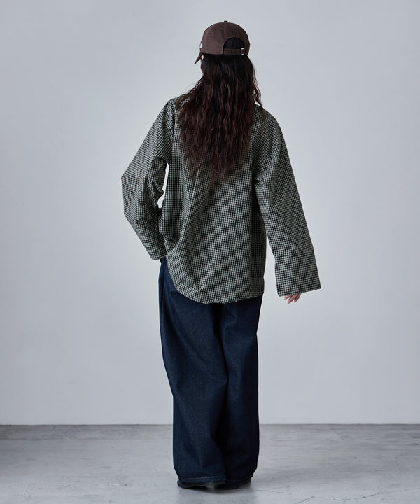 {"color":"\u30d6\u30e9\u30c3\u30af","info":"model\uff1aH166cm size\uff1aF"}