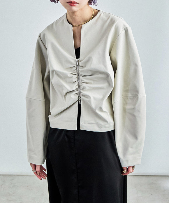 {"color":"\u30a2\u30a4\u30dc\u30ea\u30fc","info":"model\uff1aH158cm size\uff1aM"}