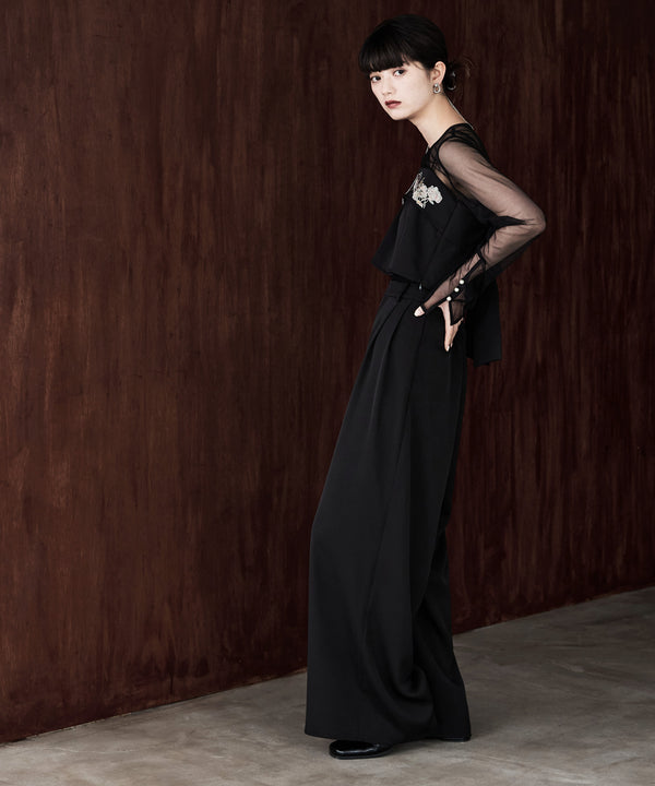 {"color":"\u30d6\u30e9\u30c3\u30af","info":"model\uff1aH163cm size\uff1aM"}