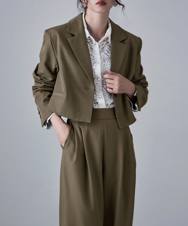 {"color":"\u30ab\u30fc\u30ad","info":"model\uff1aH166cm size\uff1aM"}