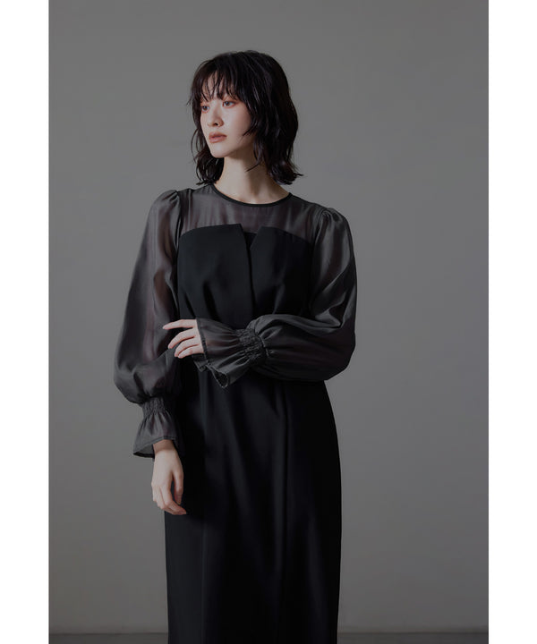 {"color":"\u30b0\u30ec\u30fc\u00d7\u30d6\u30e9\u30c3\u30af","info":"model\uff1aH166cm size\uff1aM"}