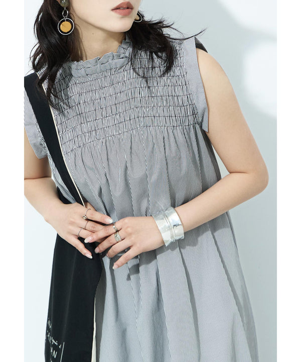 {"color":"\u30d6\u30e9\u30c3\u30af\u30b9\u30c8\u30e9\u30a4\u30d7","info":"model\uff1aH157cm size\uff1aM"}