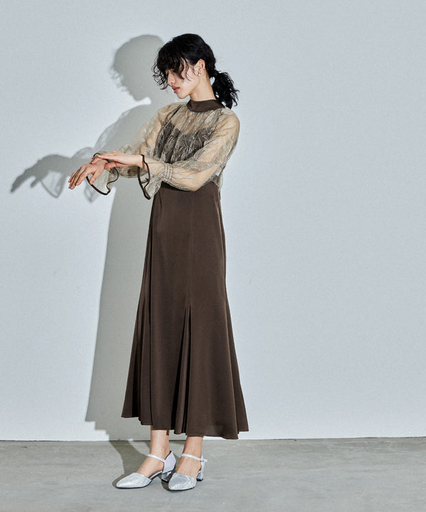 {"color":"\u30d6\u30e9\u30a6\u30f3","info":"model\uff1aH167cm size\uff1aM"}