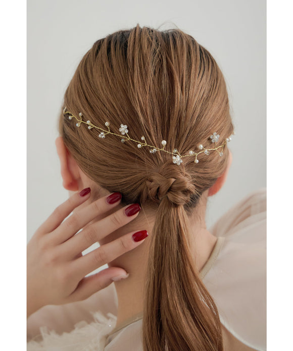 {"color":"\u30b4\u30fc\u30eb\u30c9","info":""}