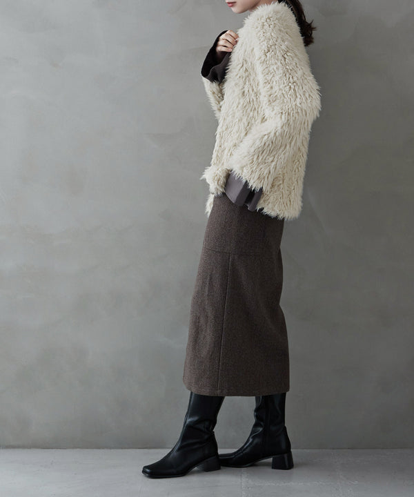 {"color":"\u30d9\u30fc\u30b8\u30e5","info":"model\uff1aH170cm size\uff1aM"}